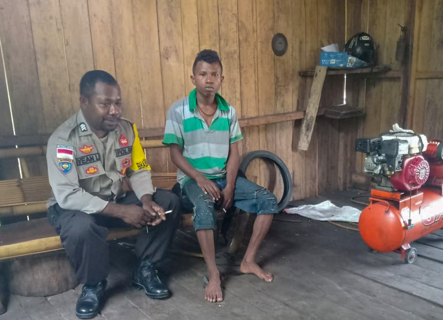 Sambang Bhabinkamtibmas Himbau Pemilik Bengkel