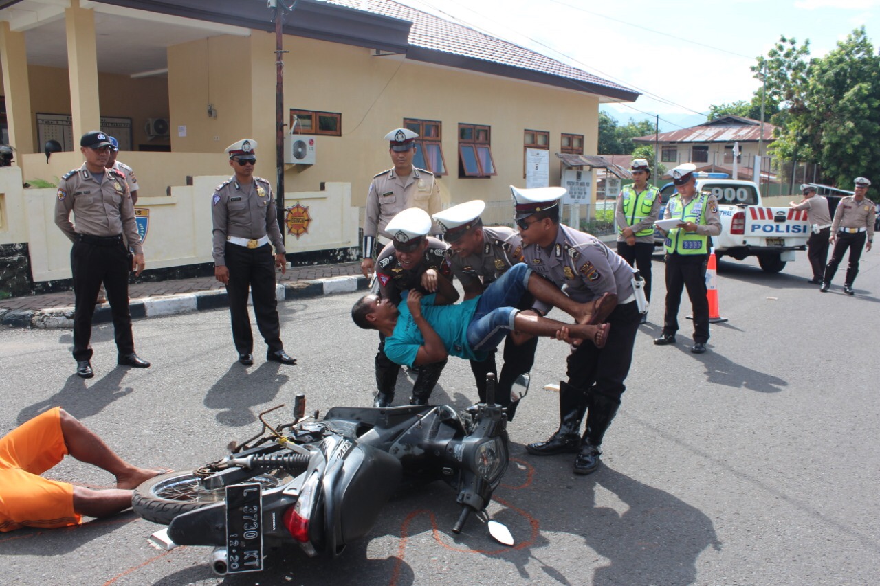 Menjelang Natal dan Tahun Baru Polres Alor Laksanakan Peningkatan Kemampuan TPTKP Laka Lantas