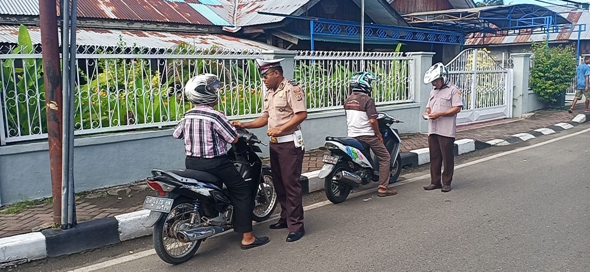 Razia Gabungan Sat Lantas Polres Alor Bersama UPTD Samsat Alor